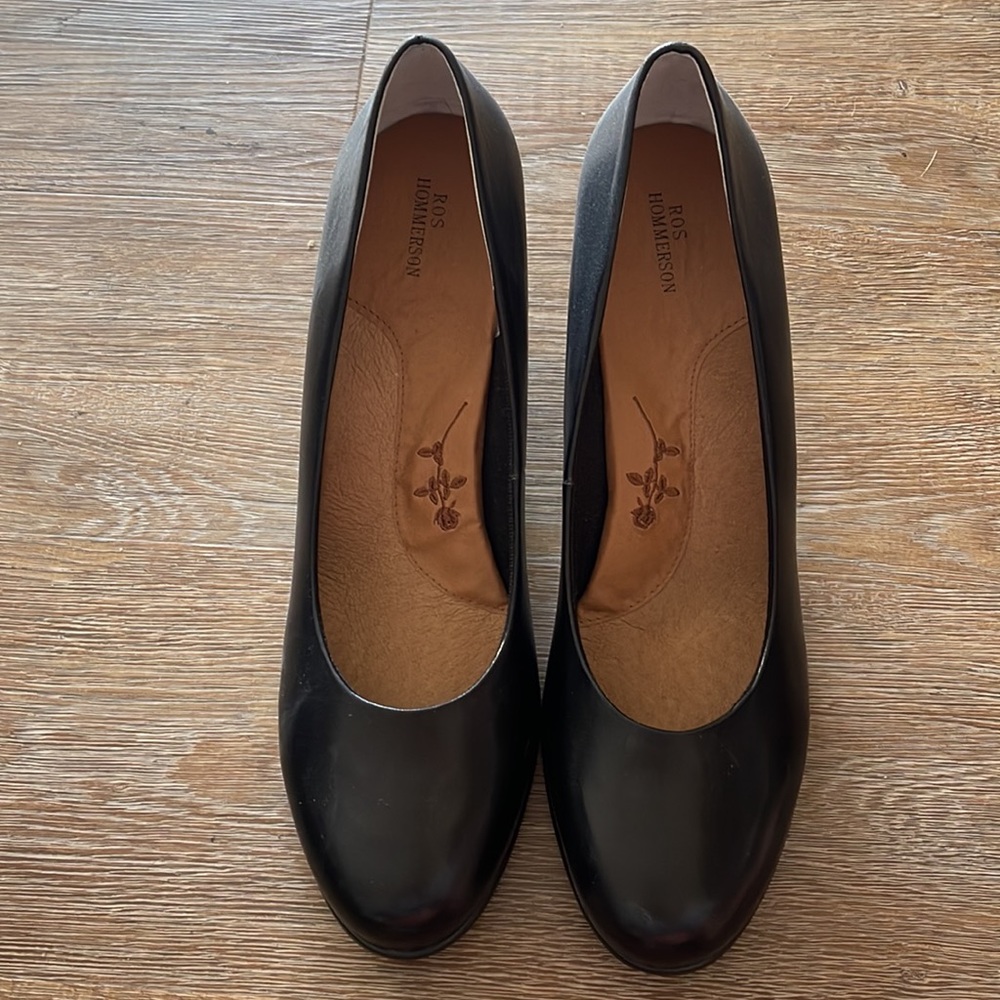 New Ros Hommerson black heels - Picture 2 of 3